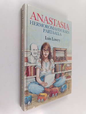 Lois Lowry : Anastasia hermoromahduksen partaalla