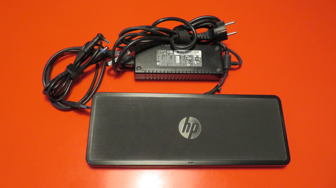 HP HSTNN-IX07 telakointiasema ja virtalähde135W