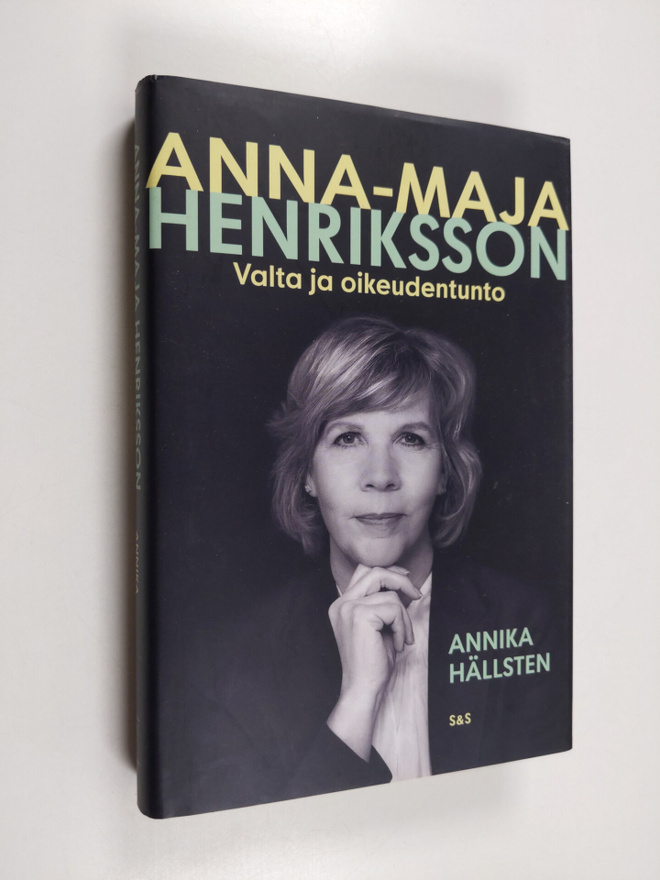 Annika Hällsten : Anna-Maja Henriksson