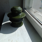 Sähkötolpan posliini eriste, vihreä, vintage 1930 luku? - pikkukuva 1