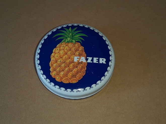 Fazer ananas karamelleja MAKEISRASIA Peltipurkki