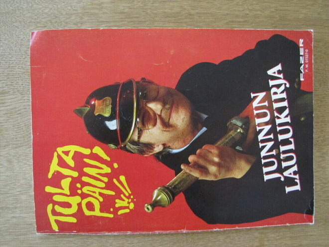 Tulta päin! Junnun laulukirja nuottikirja 1986 Juha Vainio