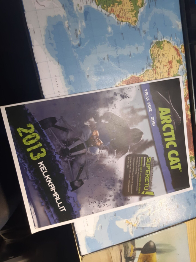 myyntiesite Arctic Cat moottorikelkat 2013