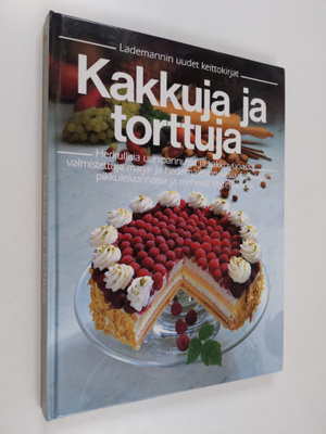 Kakkuja ja torttuja : herkullisia uunipannussa ja kakkuvu...