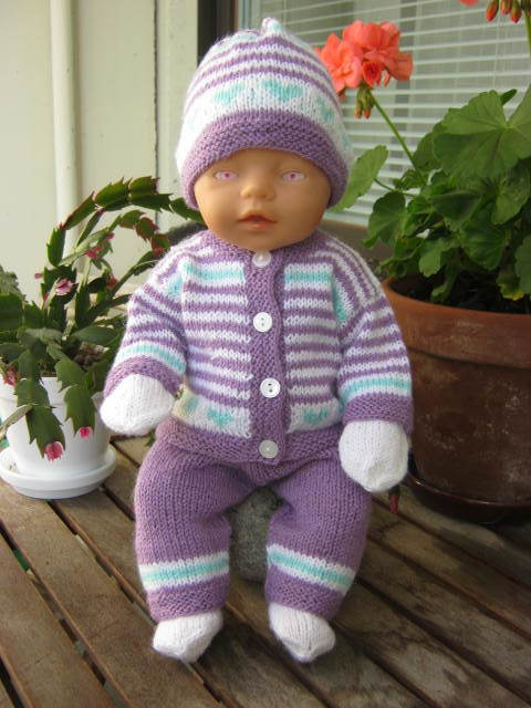 Neulepuku ja asusteet baby born nukelle