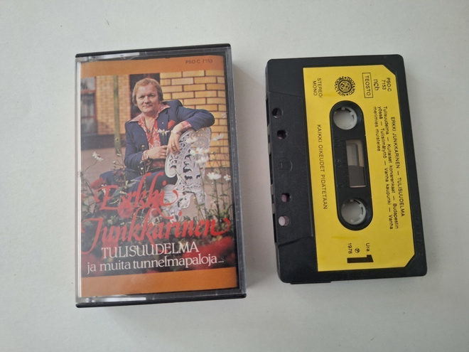 ERKKI JUNKKARINEN - TULISUUDELMA c-kasetti