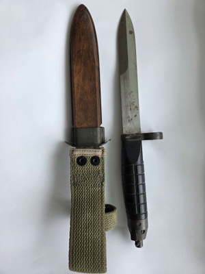 AK4 / G3 pistin