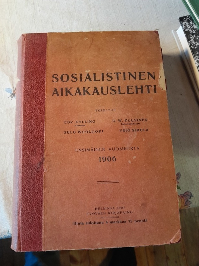 sosialistinen aikakausilehti 1906