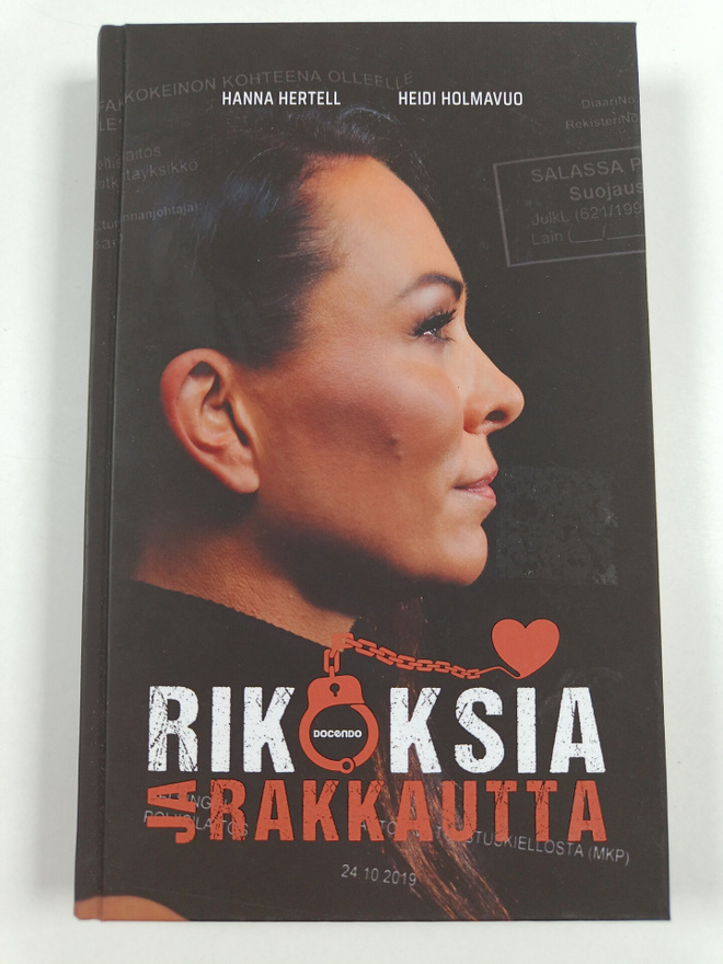 Hanna Hertell : Rikoksia ja rakkautta