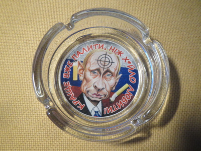 Ukraina: Vladimir Putin tuhka-astia