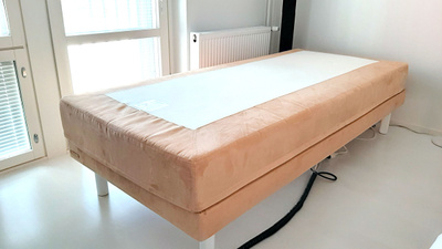 Unikulma-moottorisänky, 90x210 cm joustinpatjalla