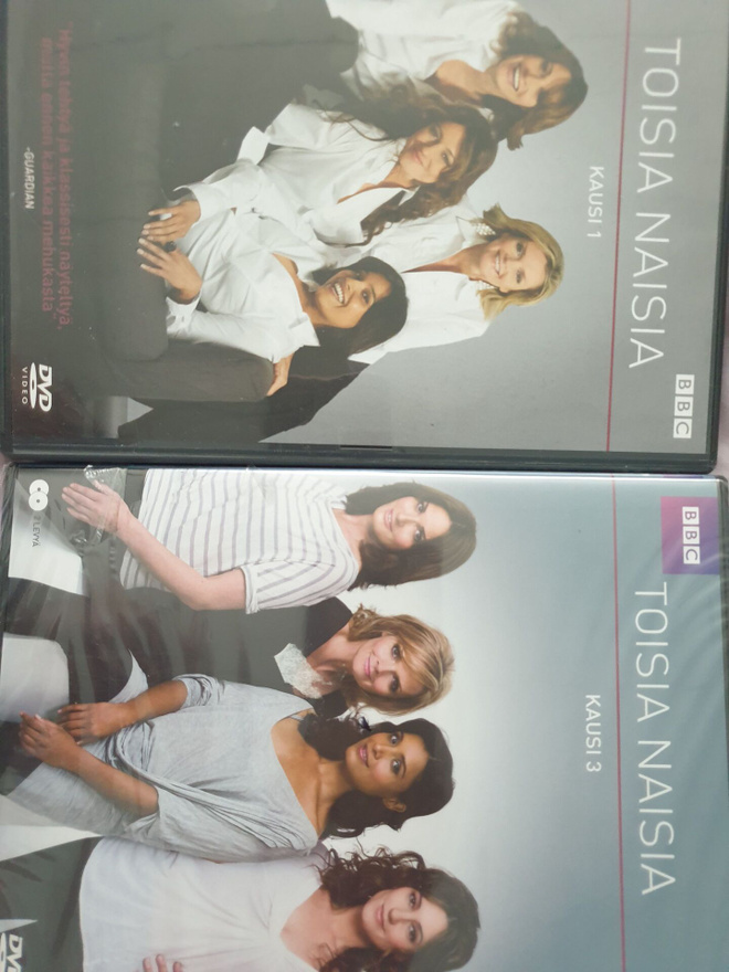 TOISIA NAISIA 1. & 3. KausiDVD