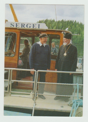 Arkkipiispa Paavali Sergei-laivan kannella (T)