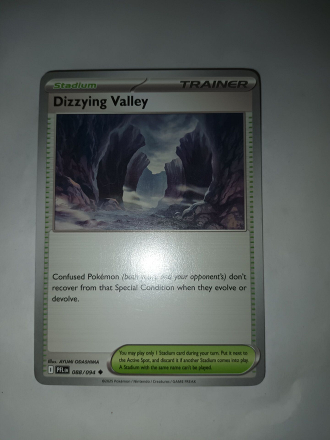 Dizzying Valley 088 - Phantasmal Flames non holographic card