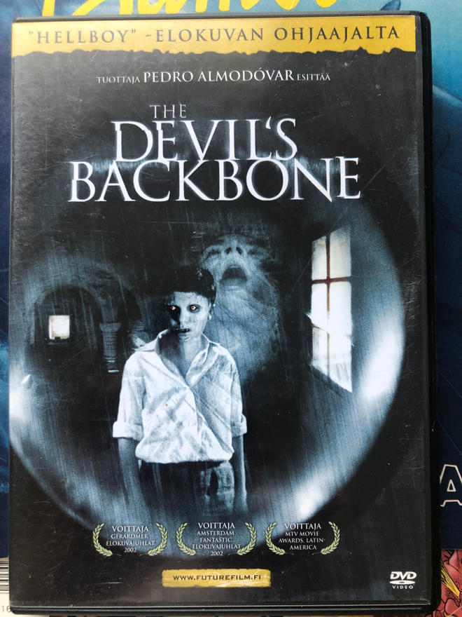 The Devil’s Backbone. 2001.