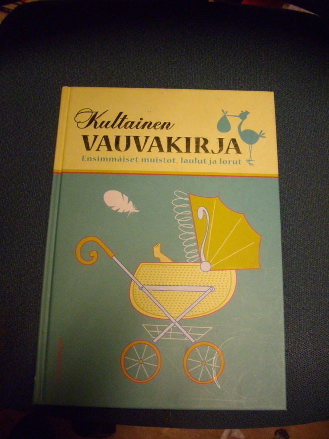 Kultainen VAUVAKIRJA (2007) Sis.postikulut