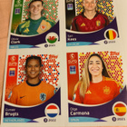 NAISTEN EURO 2022 ja 2025 jalkapallo-keräilytarrat alk.0,15€ - pikkukuva 1