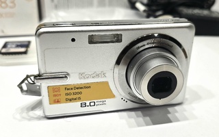 Kodak M883 EasyShare 8.0mp digikamera