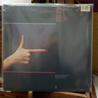 TOMMY SHAW - GIRLS WITH GUNS EX+/EX+ LP - pikkukuva 2