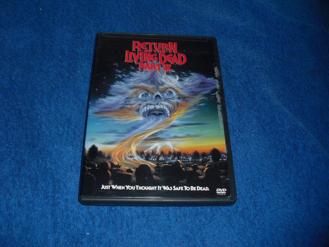 RETURN OF THE LIVING DEAD 2 (1988, EI FI-text)***