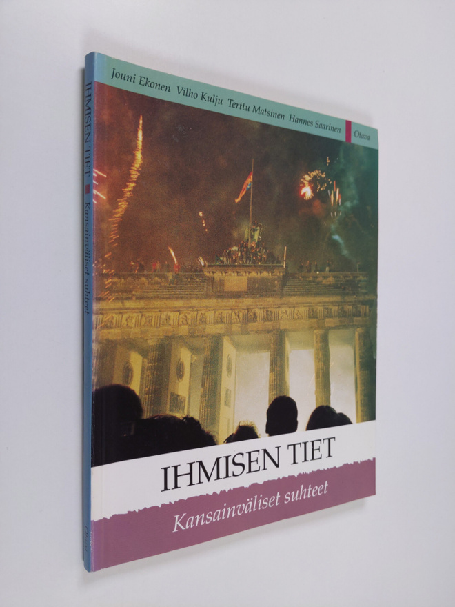 Ihmisen tiet : Kansainväliset suhteet