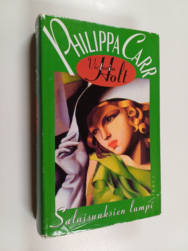 Philippa (Victoria Holt) Carr : Salaisuuksien lampi