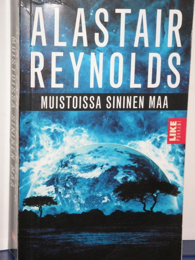 Alastair Reynolds : MUISTOISSA SININEN MAA