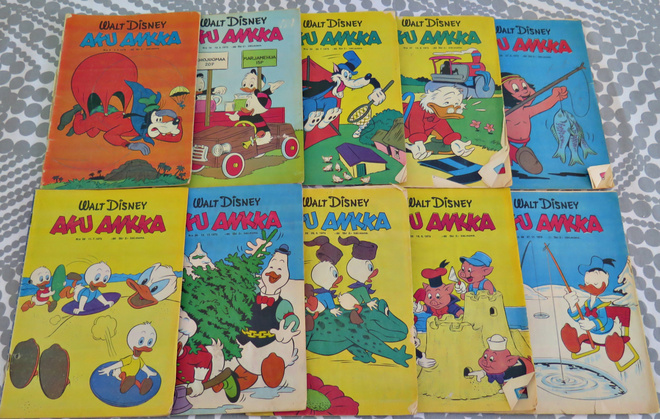 Aku Ankka -lehtiä vuosilta 1972-1974 - 10 kpl