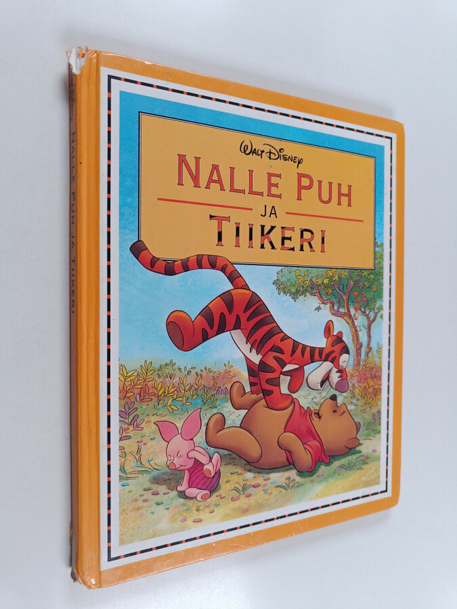 Stephanie Calmenson : Nalle Puh ja Tiikeri
