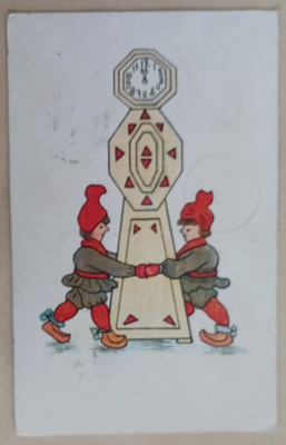 Tontut tanssivat kaappikellon ympärillä, p. 1921
