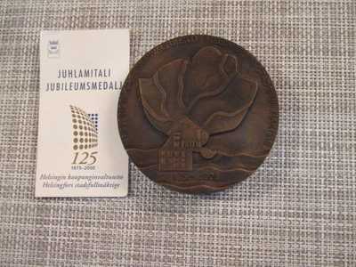 Helsingin Kaupunginvaltuusto 125 V 2000 mitali /P.Kukkonen
