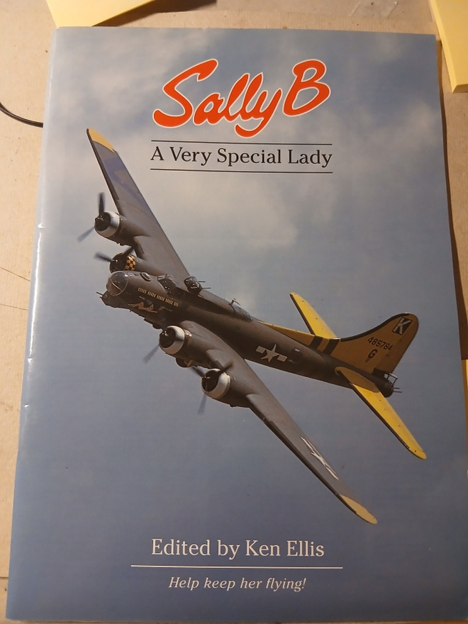B-17 Flying fortress Sally B
