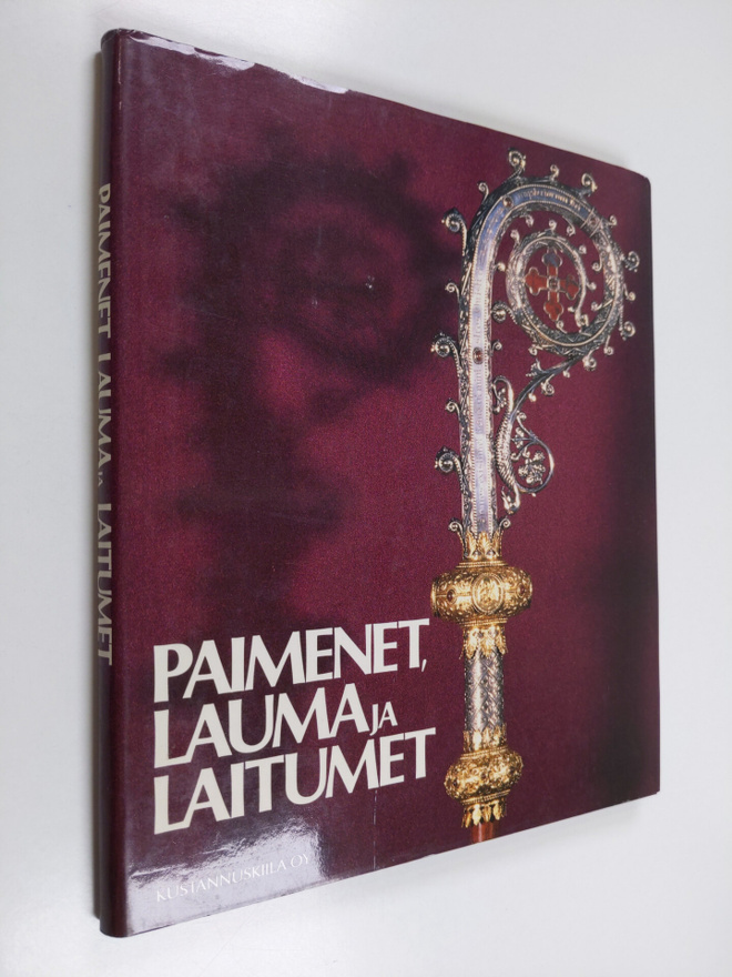Eino Sormunen : Paimenet, lauma ja laitumet