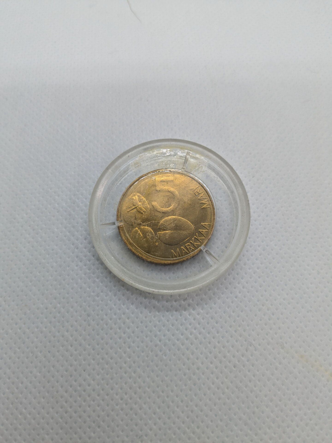 5 markkaa kapselissa 1992