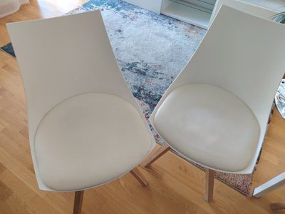 Valkoiset tuolit 2 kpl