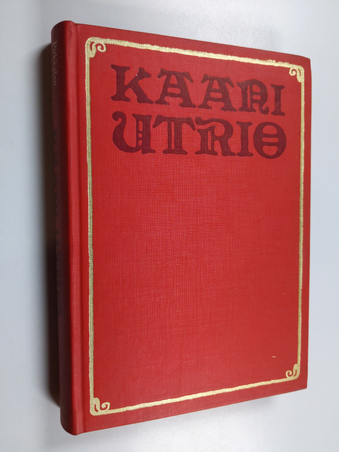 Kaari Utrio : Pirkkalan pyhät pihlajat