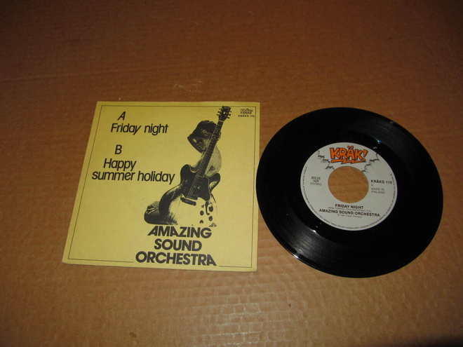 Amazing Sound Orchestra 7" Friday night/Happy summer holiday