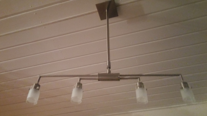 Valaisin teräs 4xG9 lampuille.