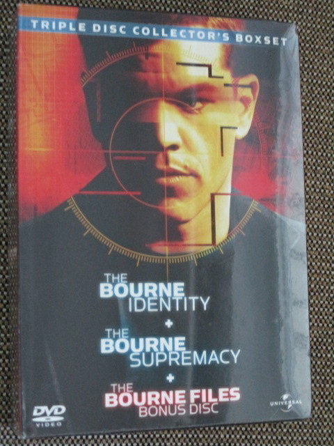 THE BOURNE TRIPLE DISC COLLECTOR’S BOXSET (3 X DVD - uusi)