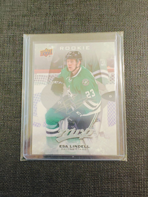 Esa Lindell - 16-17 MVP Rookie Silver Script