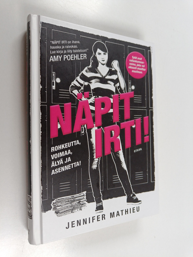 Jennifer Mathieu : Näpit irti!