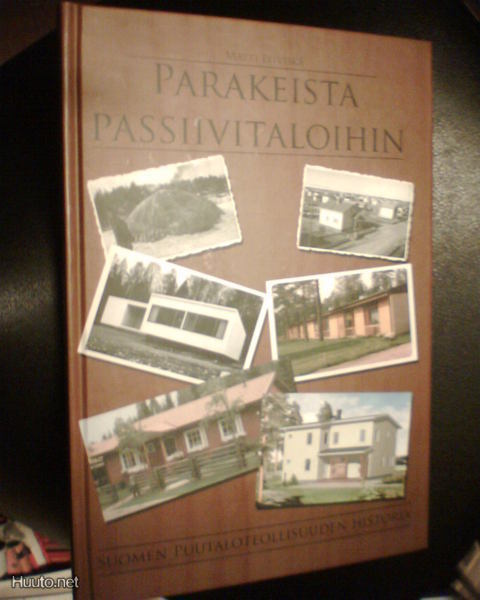 Leiviskä PARAKEISTA PASSIIVITALOHIN ( 1 p. 2009 ) Sis.pk:t