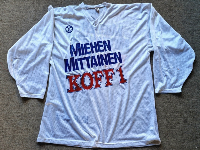 Lätkäpaita .Koff miehen mittainen  XXL
