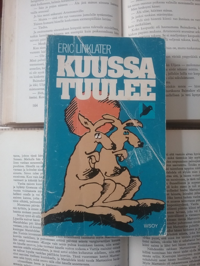 Eric Linklater - Kuussa tuulee (pokkari)