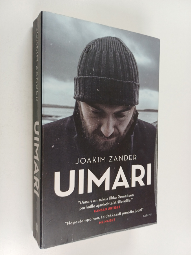 Joakim Zander : Uimari