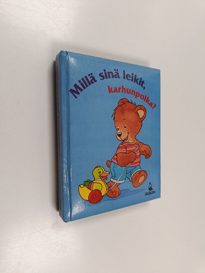Ute Lutz : Millä sinä leikit, karhunpoika?