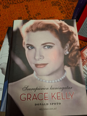 Donald Spoto Seurapiirien kuningatar Grace Kelly