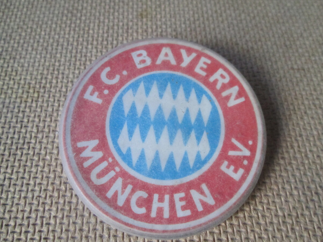 vintage F.C. Bayern München -pinssi
