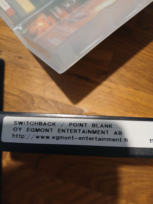 Point blank, tremors 2 mönkijät, lainattuja tarinoita vhs tä