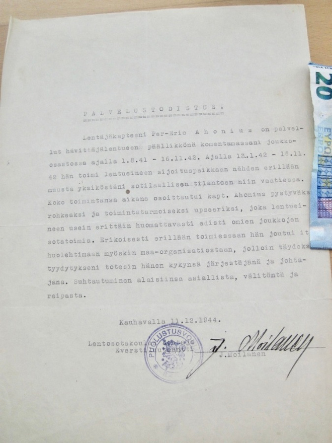 VANHA Palvelustodistus Sotalentäjä 1944
